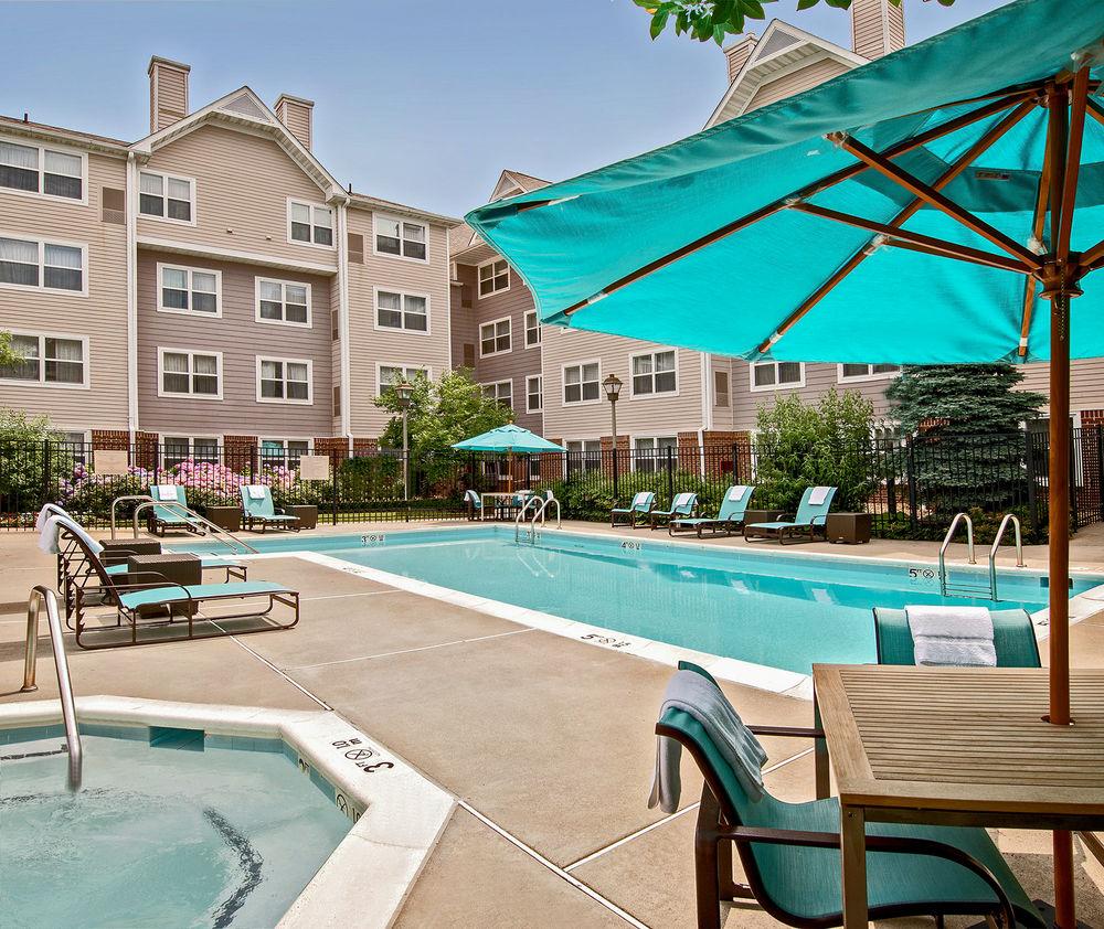 Residence Inn Fairfax Меррифилд Экстерьер фото