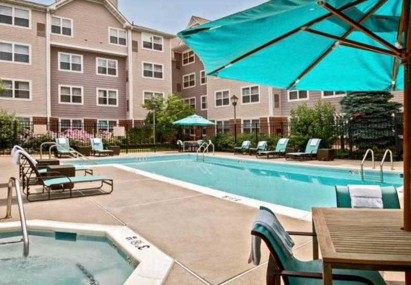 Residence Inn Fairfax Меррифилд Экстерьер фото