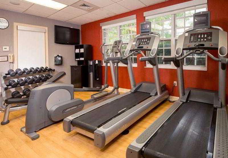Residence Inn Fairfax Меррифилд Экстерьер фото