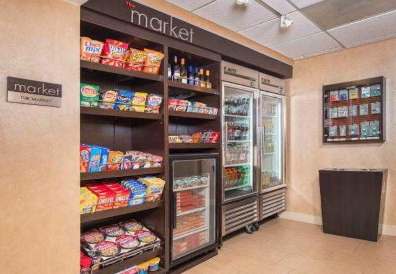 Residence Inn Fairfax Меррифилд Экстерьер фото