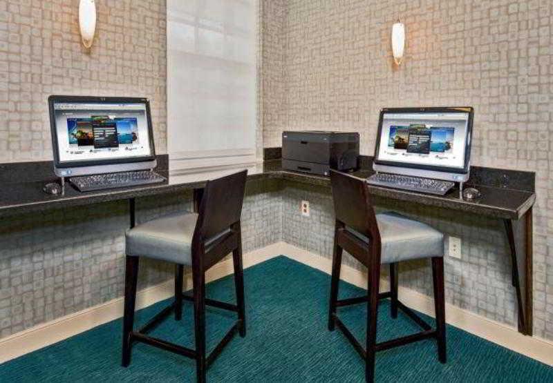 Residence Inn Fairfax Меррифилд Экстерьер фото