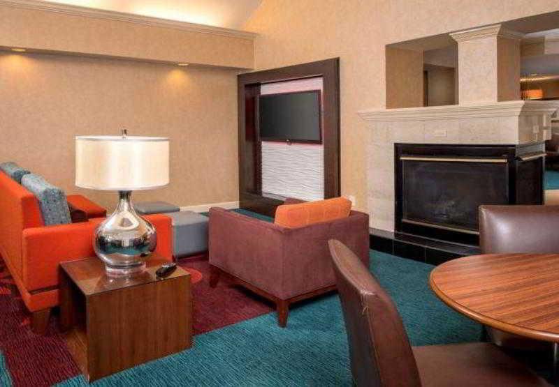 Residence Inn Fairfax Меррифилд Экстерьер фото