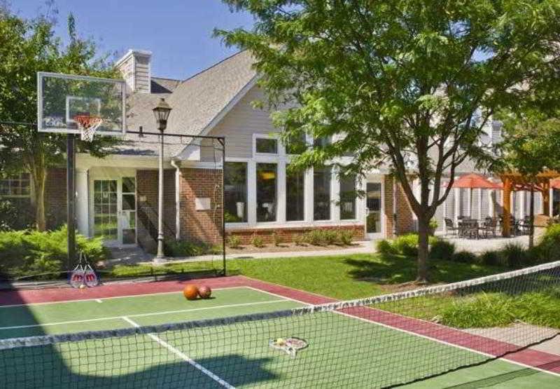 Residence Inn Fairfax Меррифилд Экстерьер фото