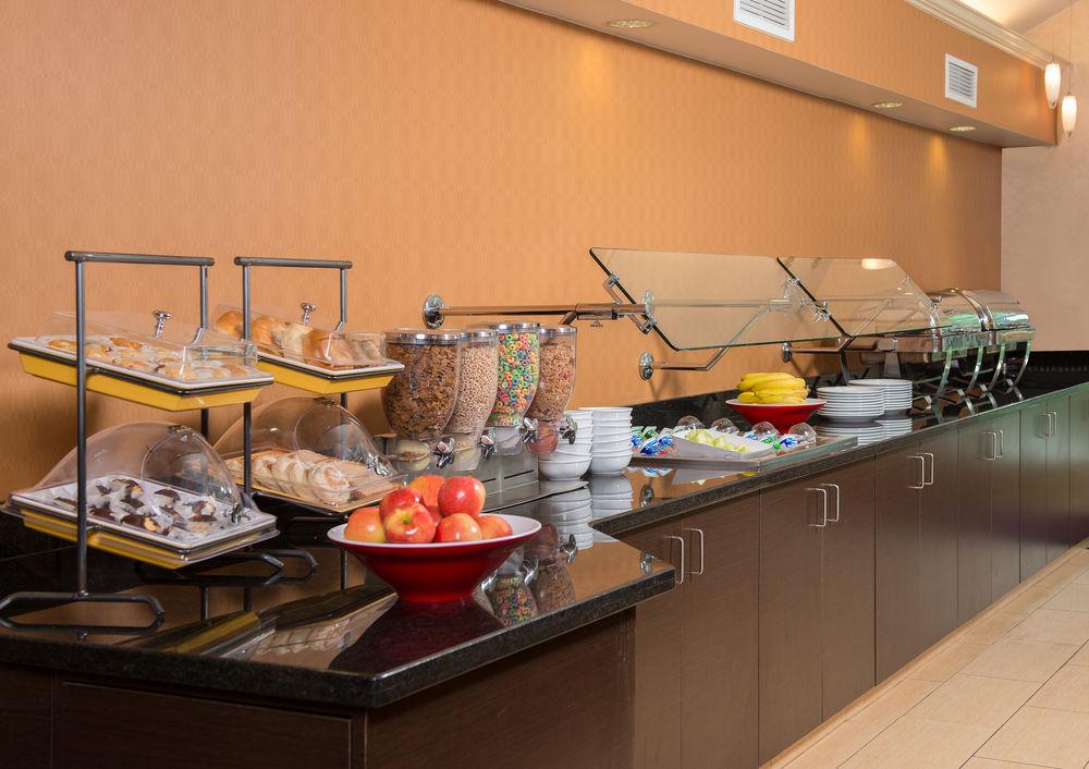 Residence Inn Fairfax Меррифилд Экстерьер фото