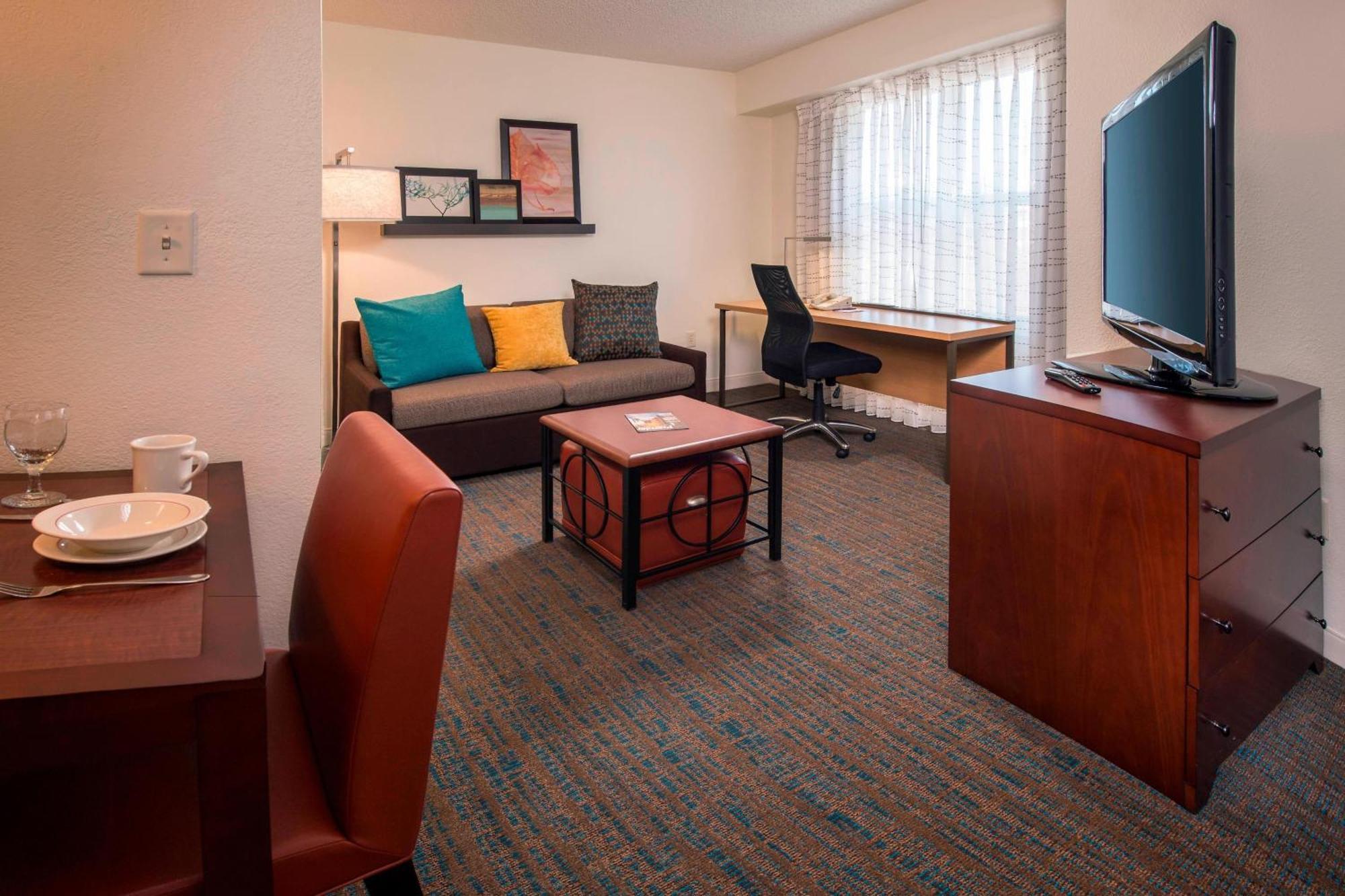 Residence Inn Fairfax Меррифилд Экстерьер фото