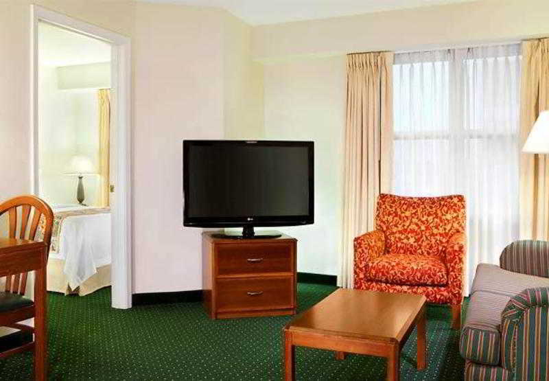 Residence Inn Fairfax Меррифилд Экстерьер фото
