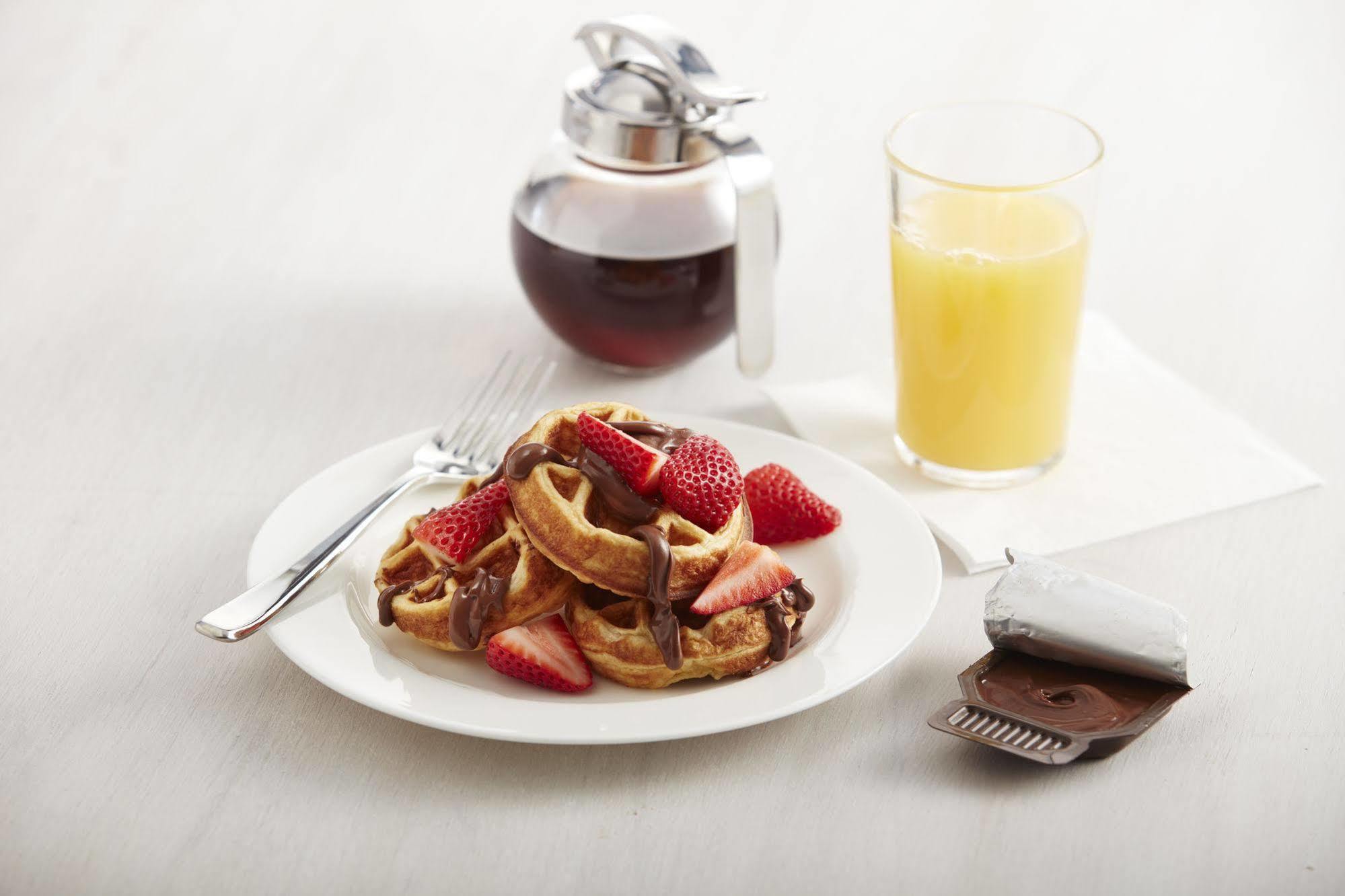 Residence Inn Fairfax Меррифилд Экстерьер фото